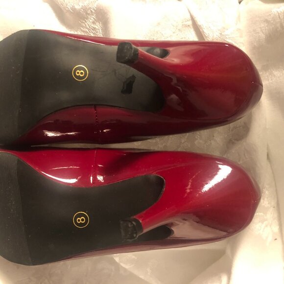 Red Patent - Picture 12 of 16